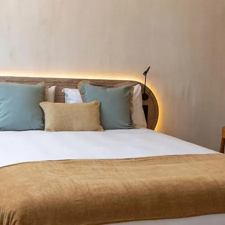 Nomad Haux Puerto Bed & Breakfast 3*