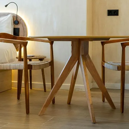 Nomad Haux Puerto バレンシア