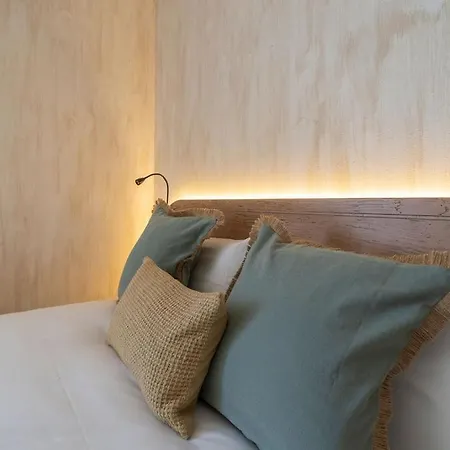 Vlc Host - Puente De Astilleros Bed and Breakfast